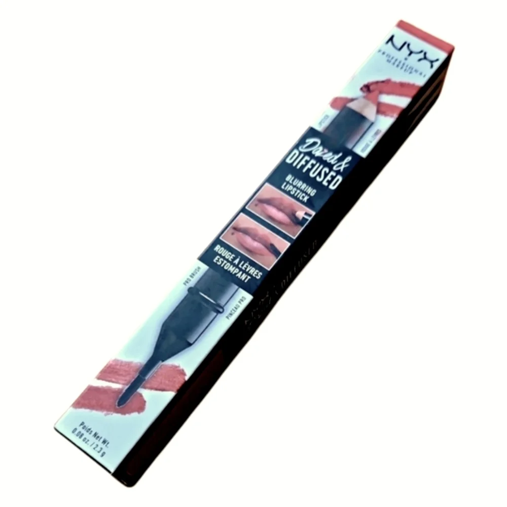 NYX Dazed & Diffused Blurring Lipstick - El Fuego, Bold Red, NWT